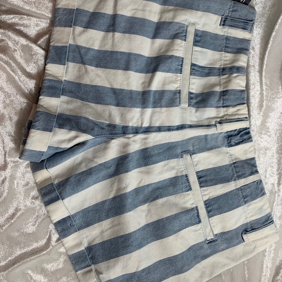 NWT Denim and white stripped cuffed shorts size 27 - Picture 10 of 13